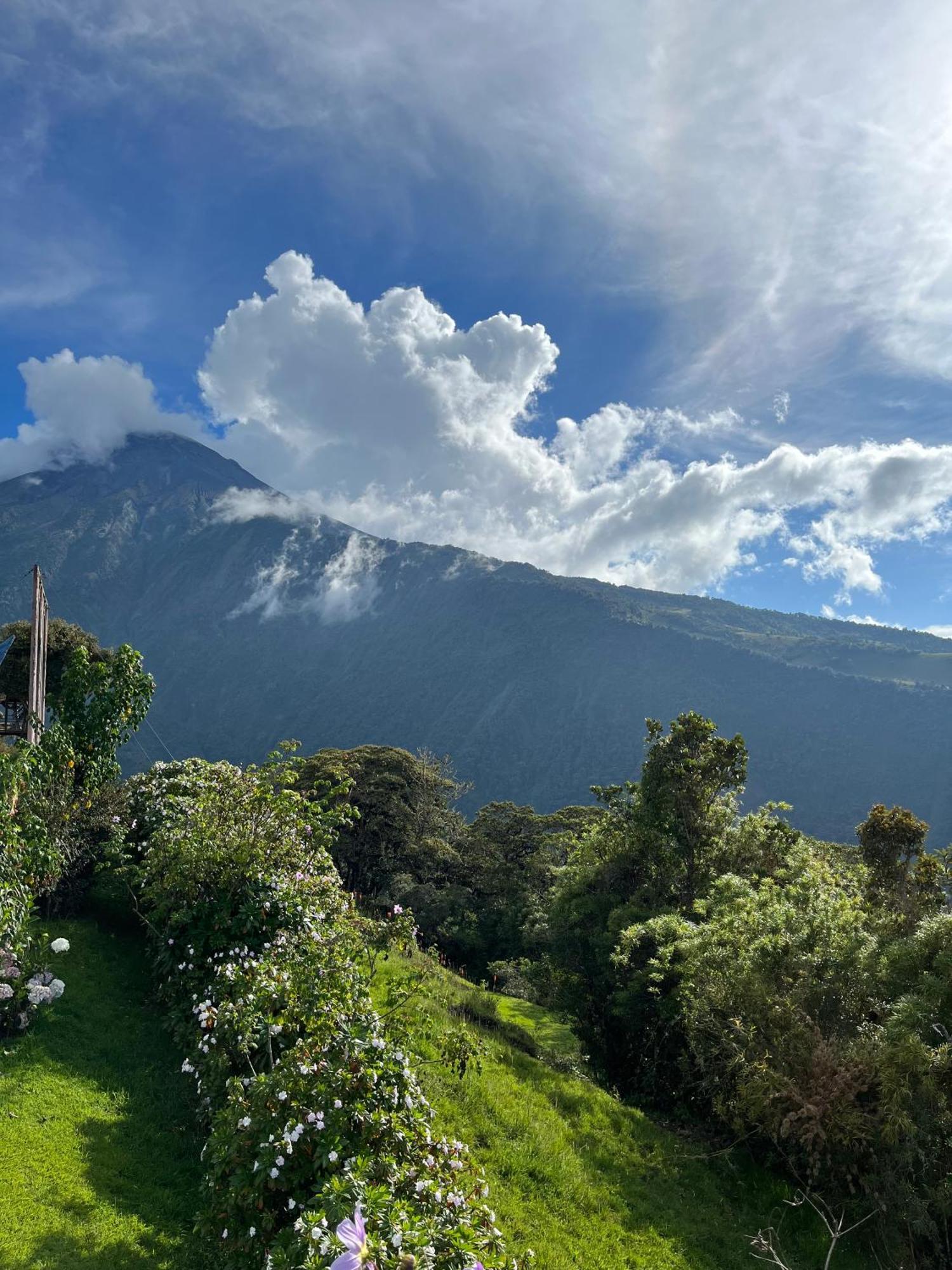 High-End Holiday Cabin - Tungurahua Hot Springs Баньйос Екстер'єр фото